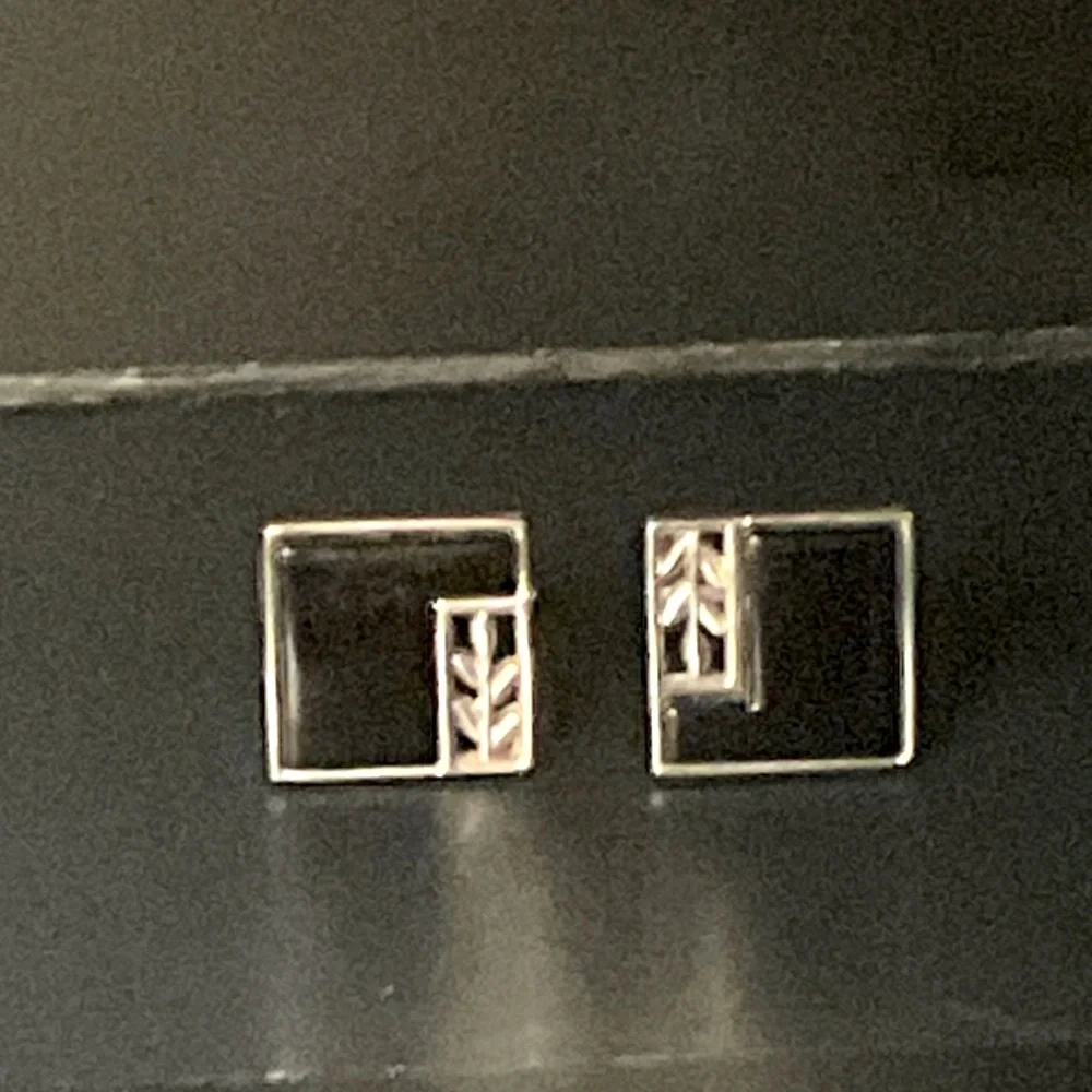 🟧Swank Silver & Black Vintage Square Cufflinks